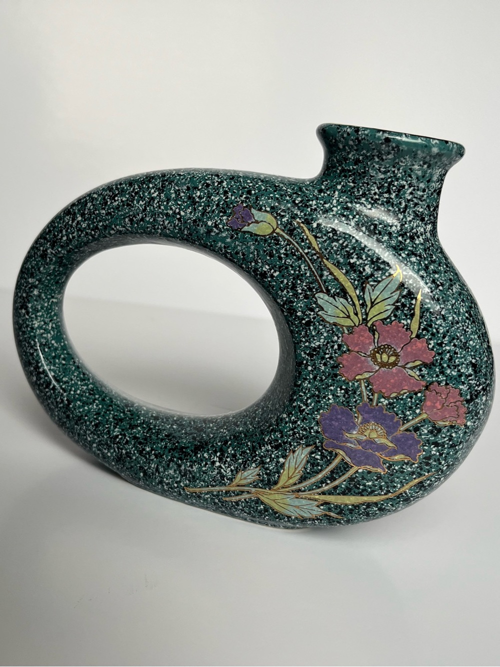 Vintage Japanese Chokin Art Ceramic Donut Vase 24K Gold Trim Green Spatterware